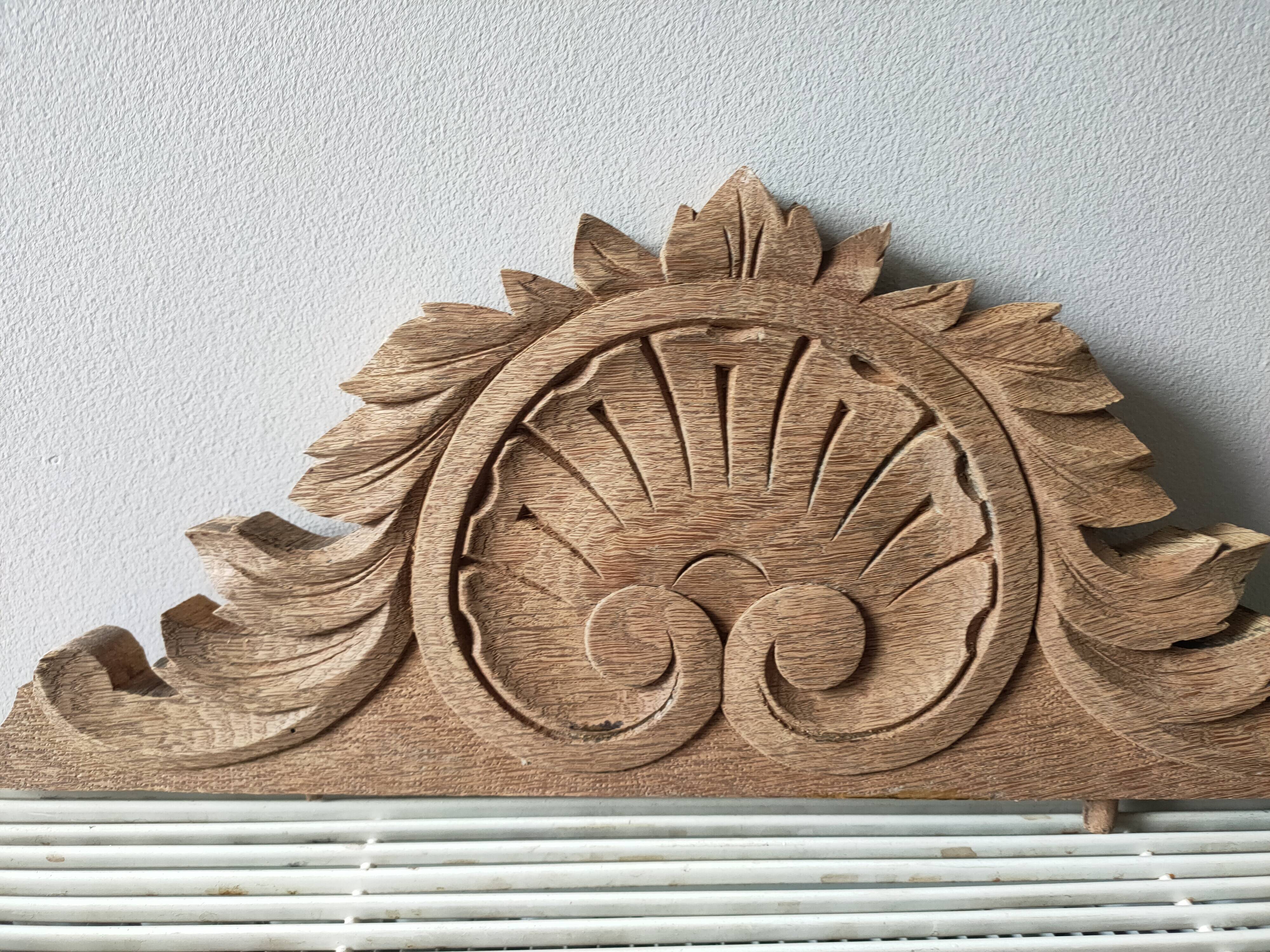 ancient oak pediment