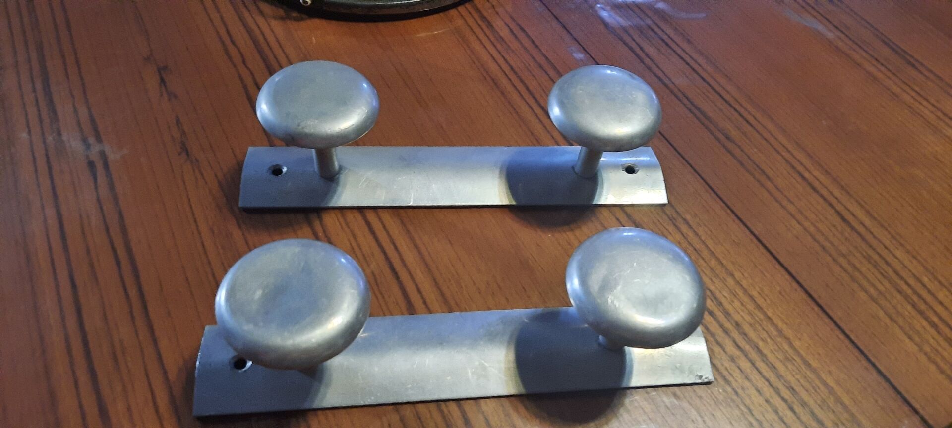 Set of 2 aluminium wall coat hooks