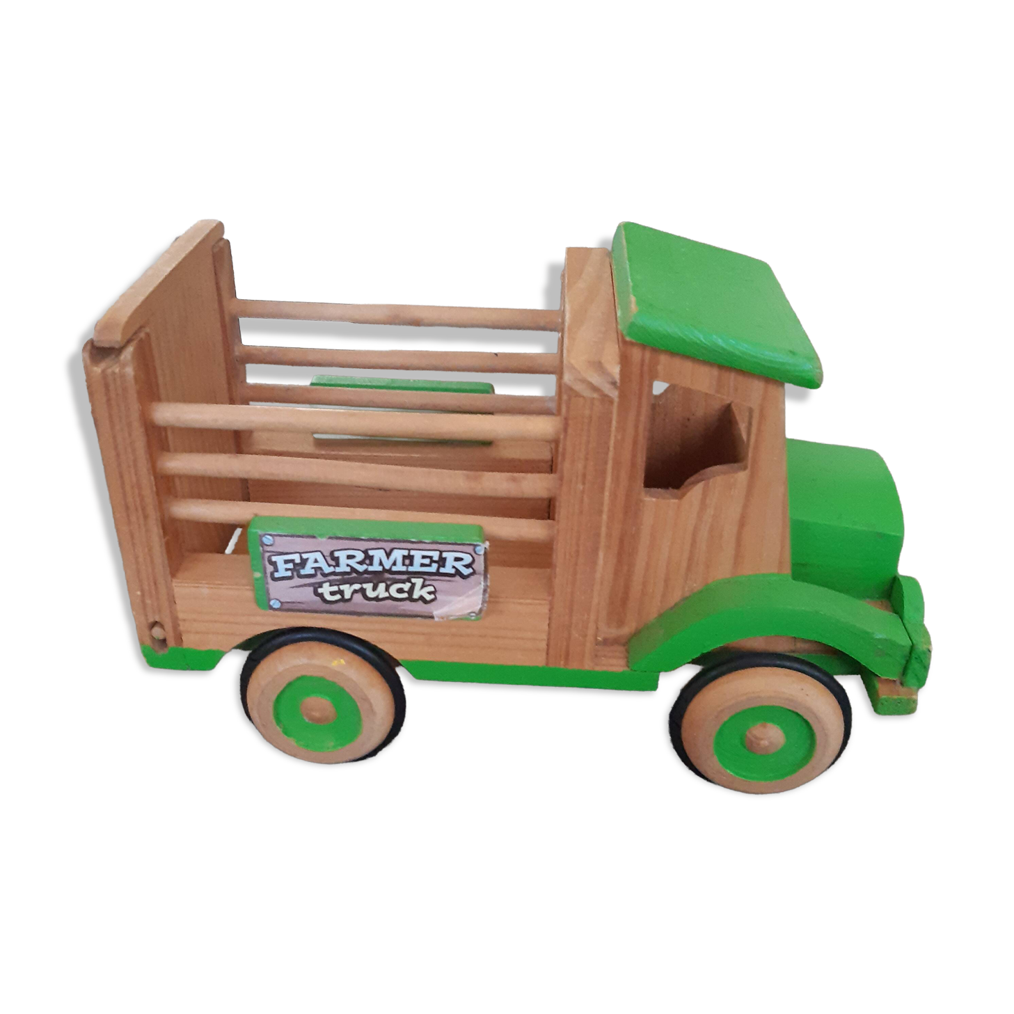 Camion en bois
