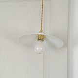 Flat opaline suspension