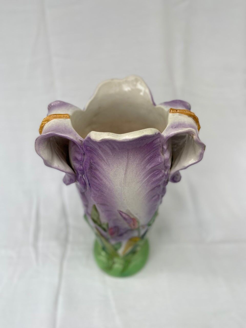 VASE STYLISE IRIS VALLAURIS