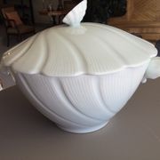 Soupière blanche en porcelaine de Limoges