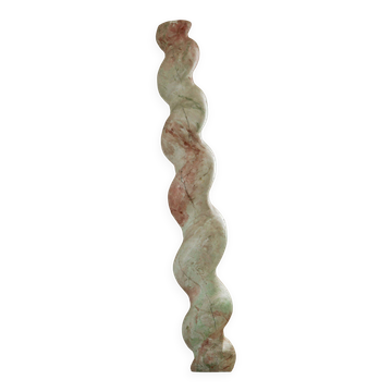 Grand antique Italian sculptural pedestal from the 18th century in twisted barley wood.