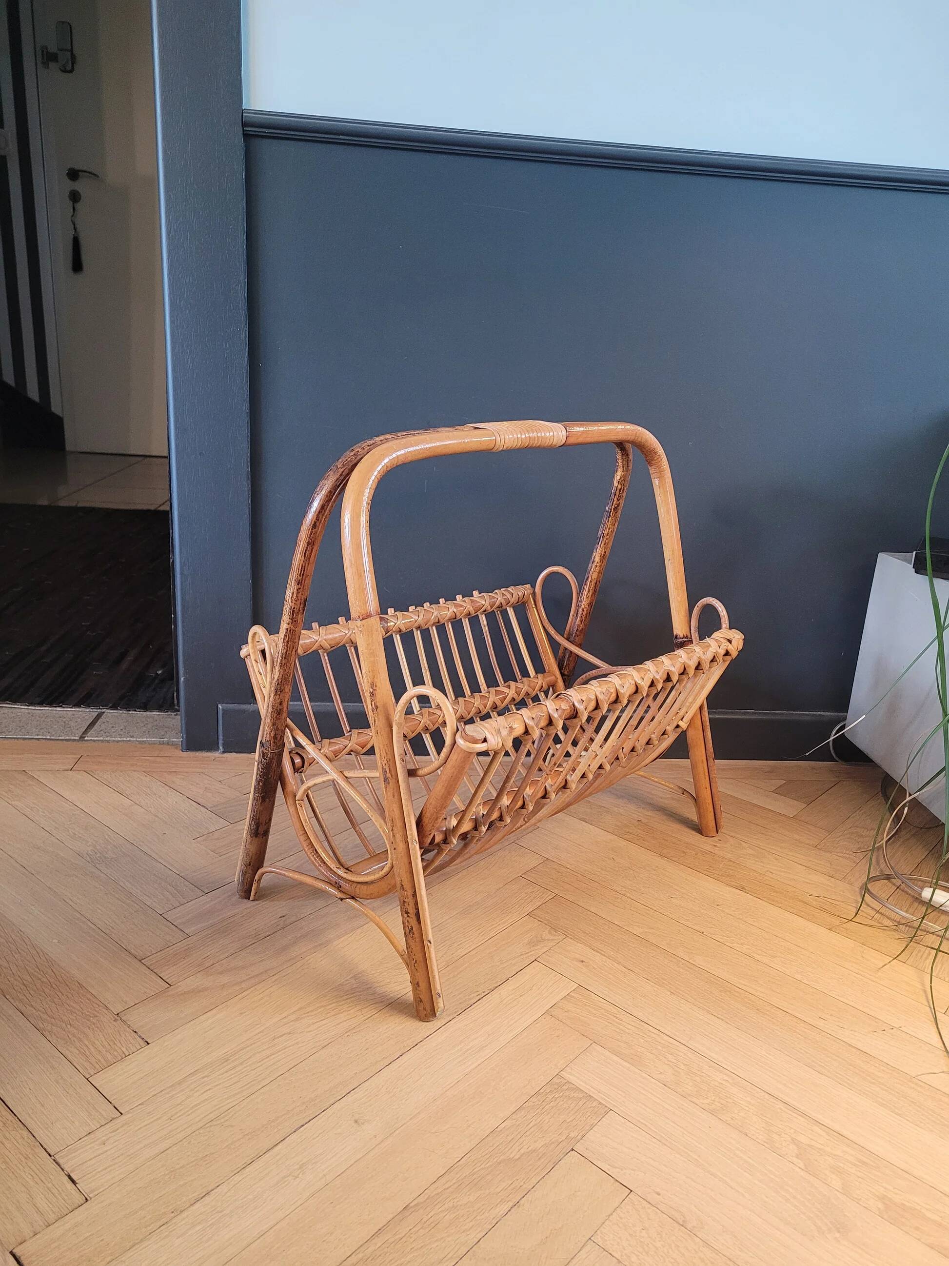 Vintage magazine rack in rattan and bamboo
