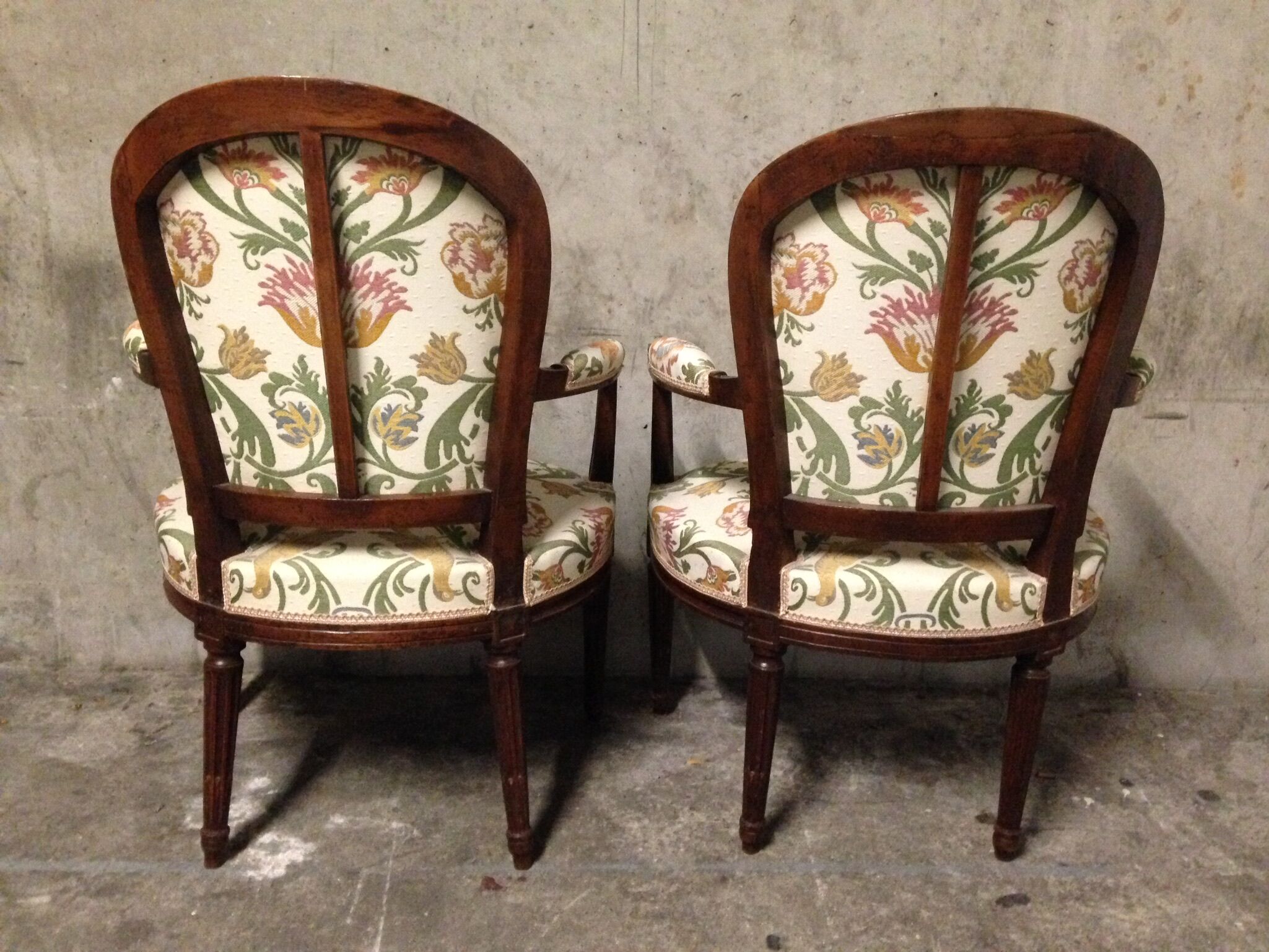 Pair of convertibles of transition Louis XVI style chairs