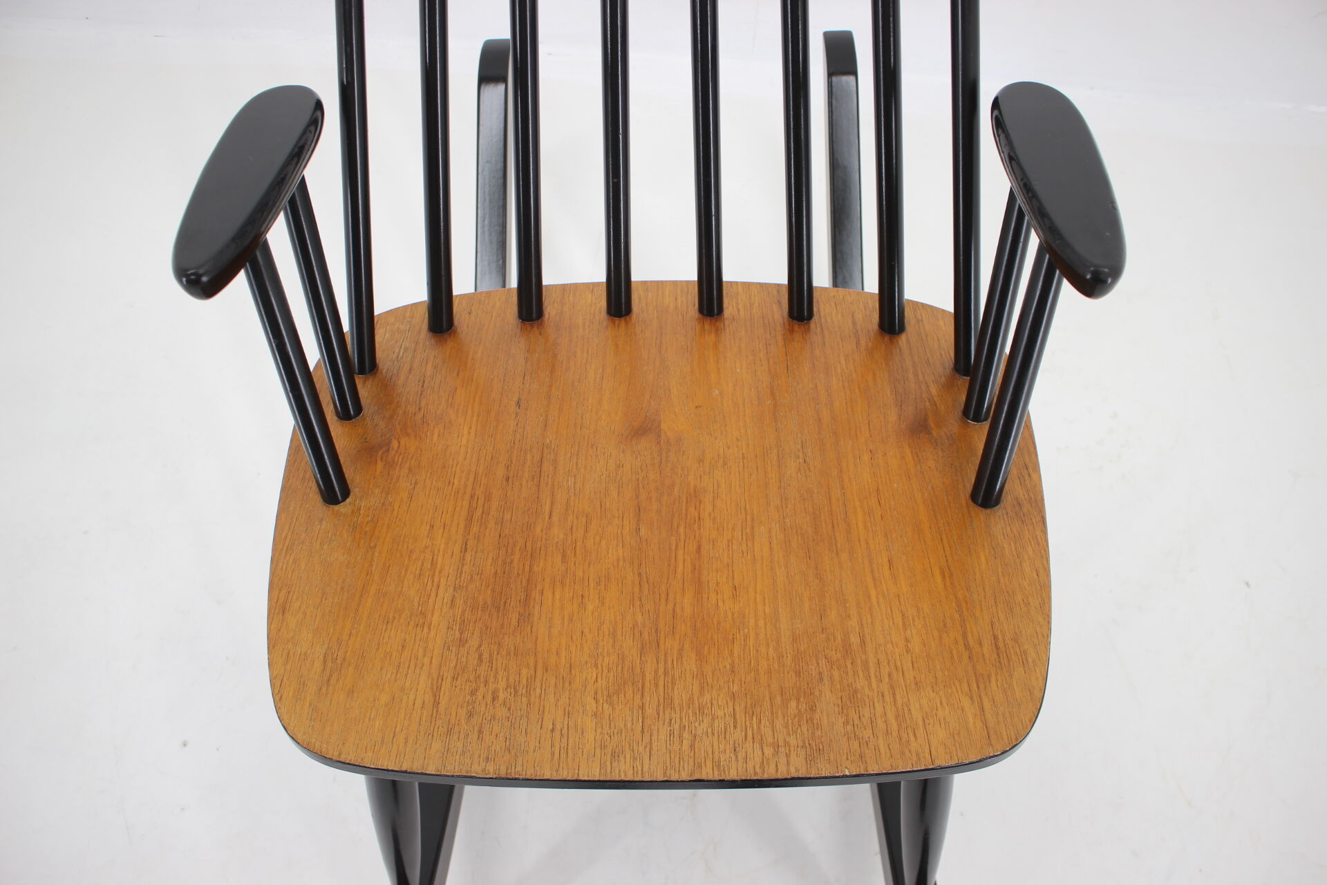 1960s Varjosen Puunjalostus Beech Rocking Chair, Finland