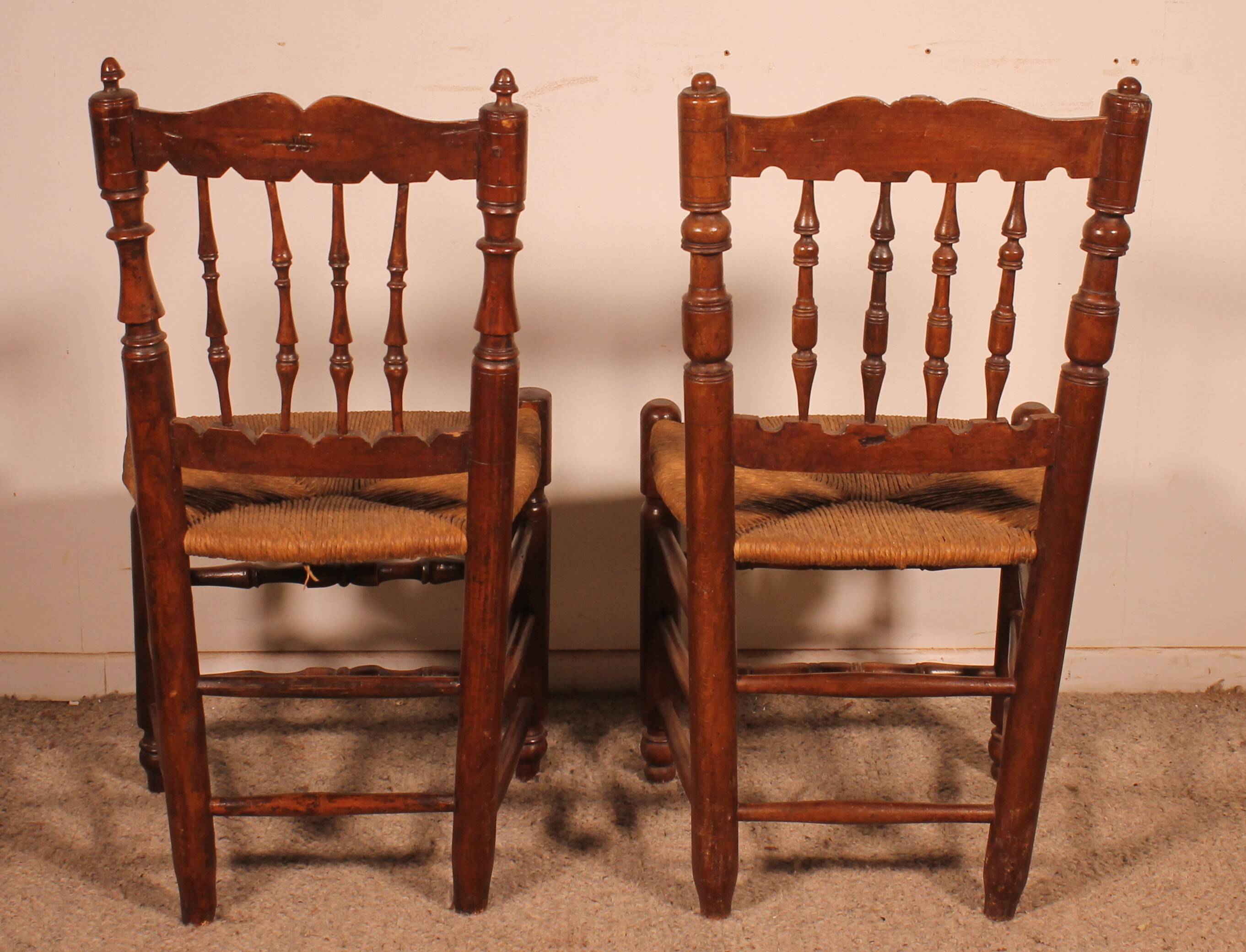 2 rush-seated oak chairs - 19th century