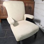 Napoleon III crapaud armchair with a reclined backrest