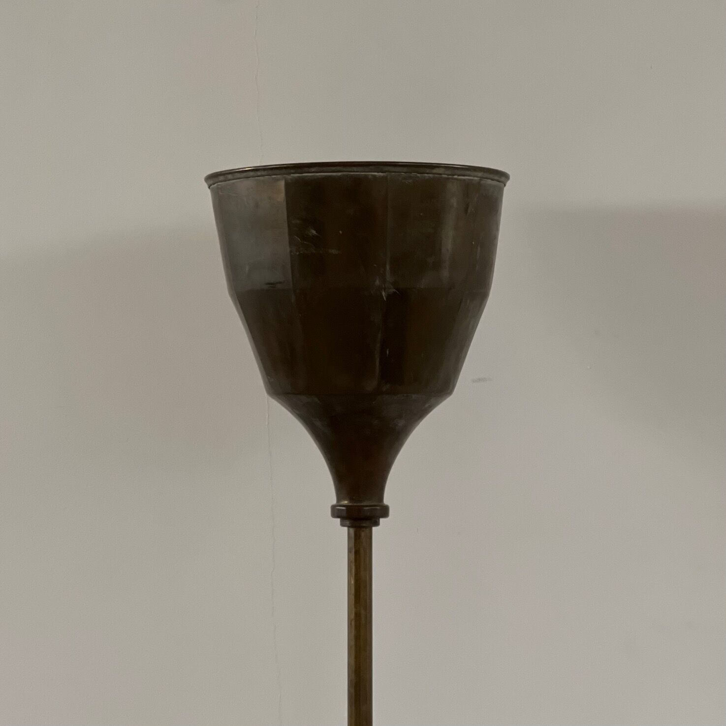 English mid-century brass floor lamp uplighter