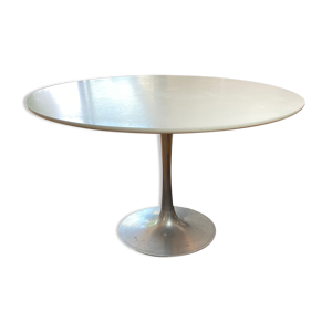 Table maurice Burke par