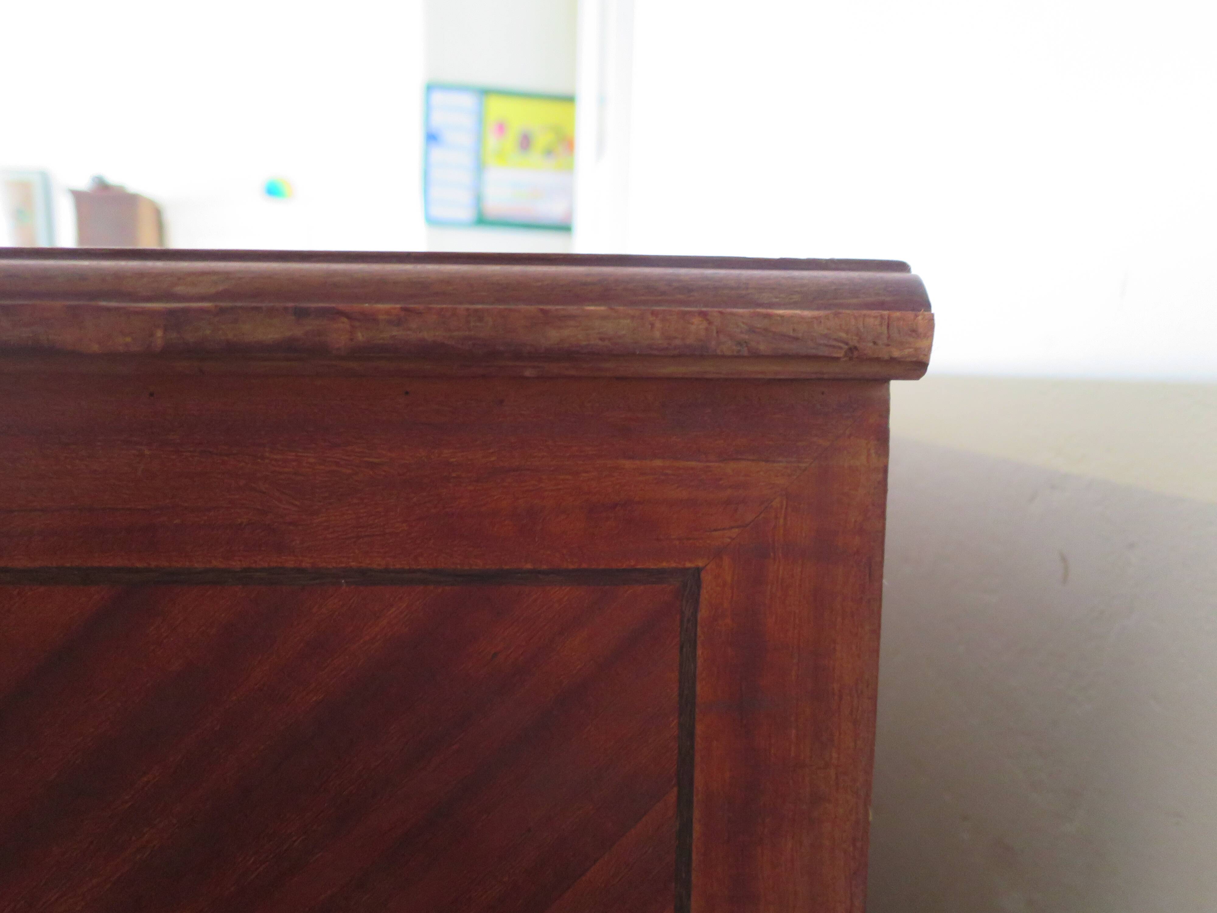 Louis XVI chest of drawers - Bronze - Butterfly wood veneer marquetry - 1930