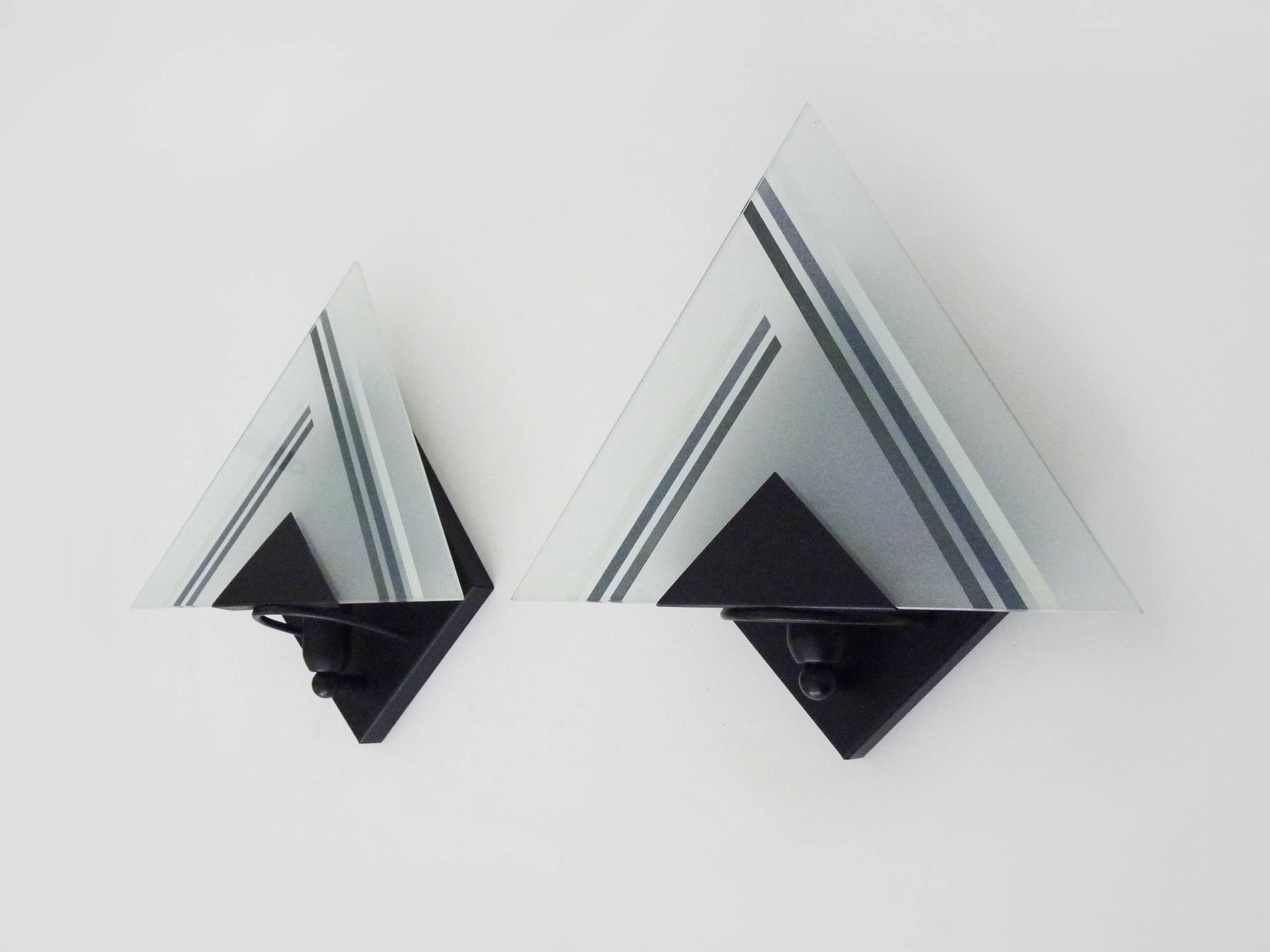 Pair of vintage Italian design metal wall lights from the 80s