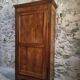 Armoire à linge, bonnetière ancienne en merisier français