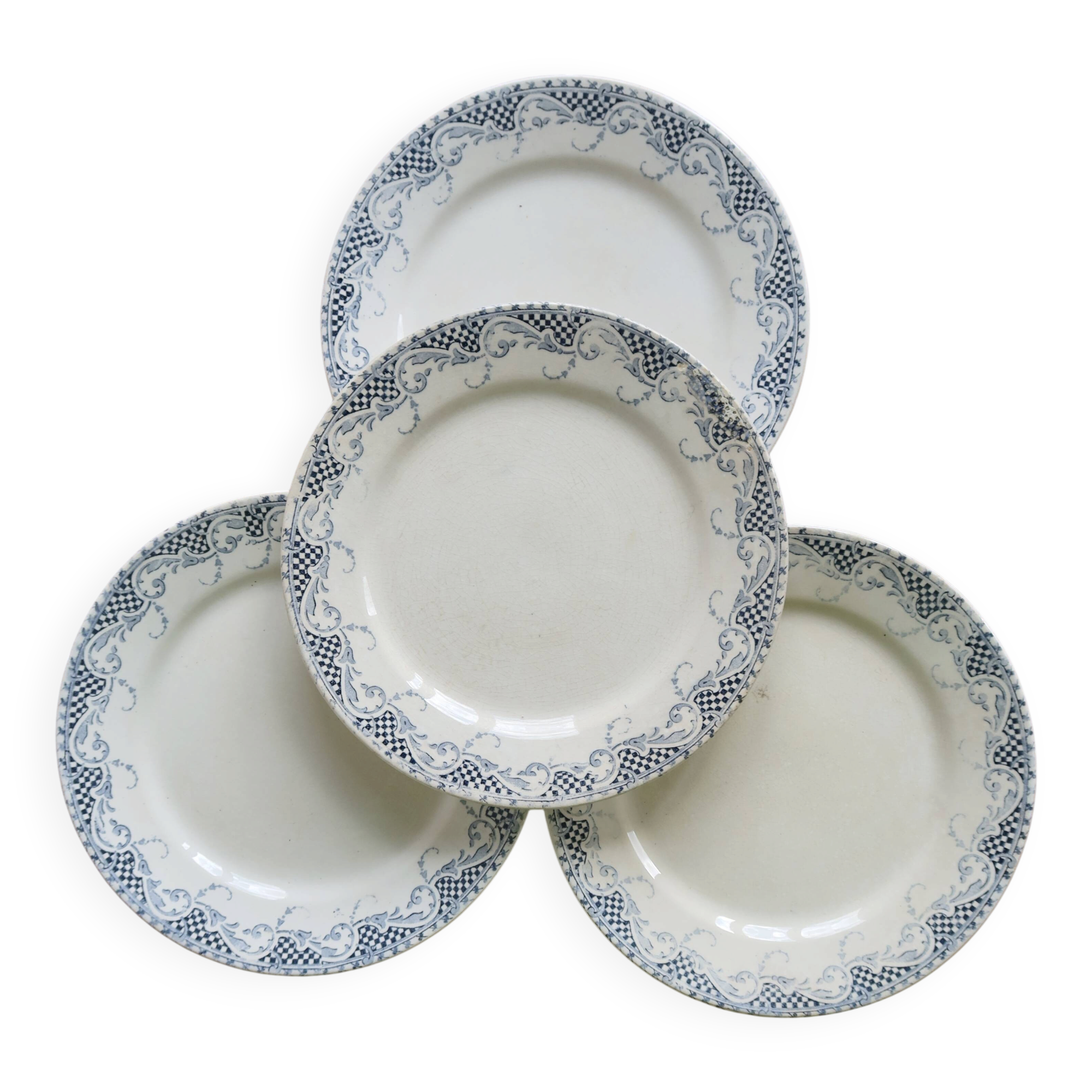 4 dessert plates from Sarreguemines U&C in the Luchon model.