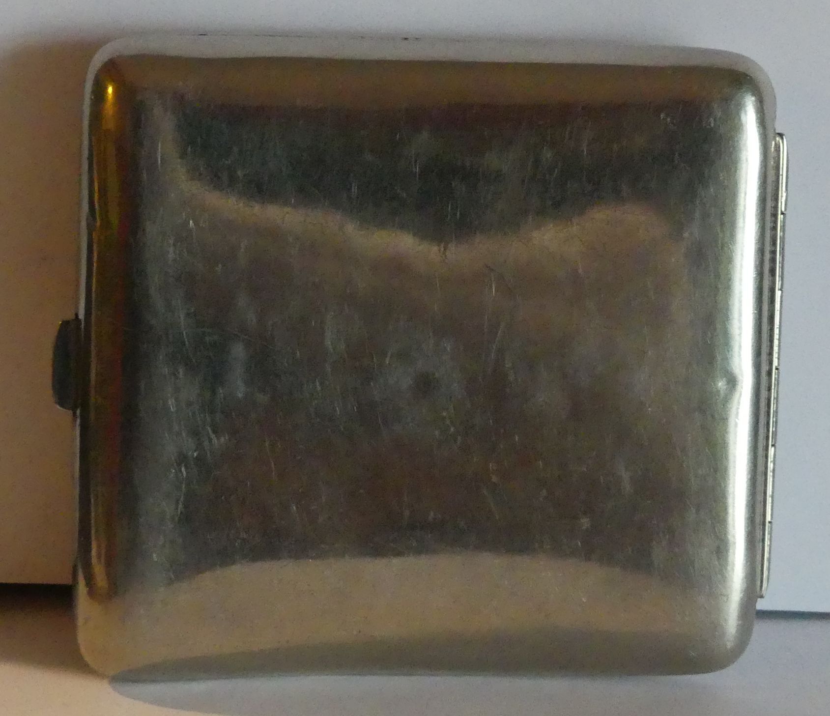 Cigarette case