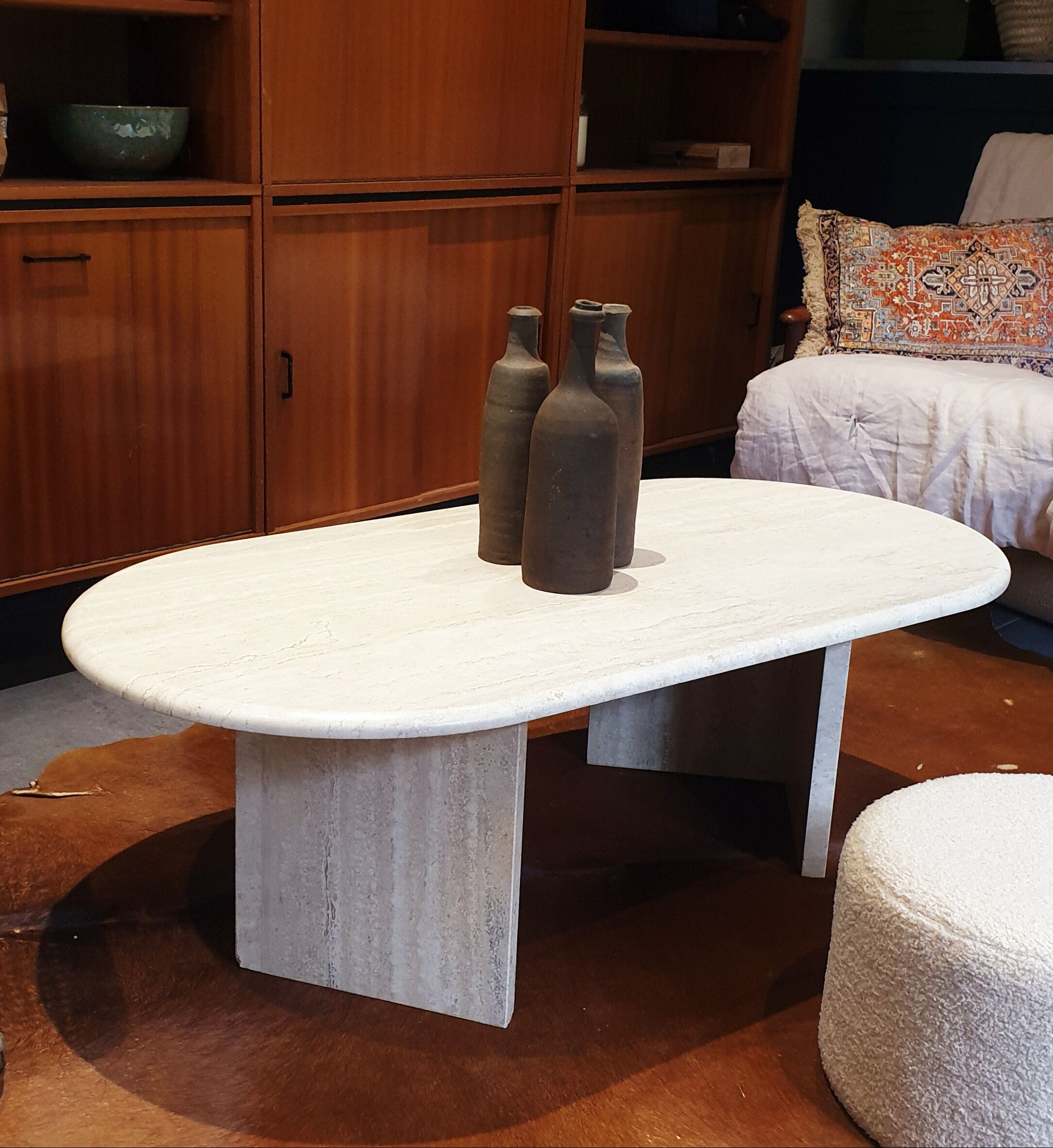 Table basse vintage en travertin