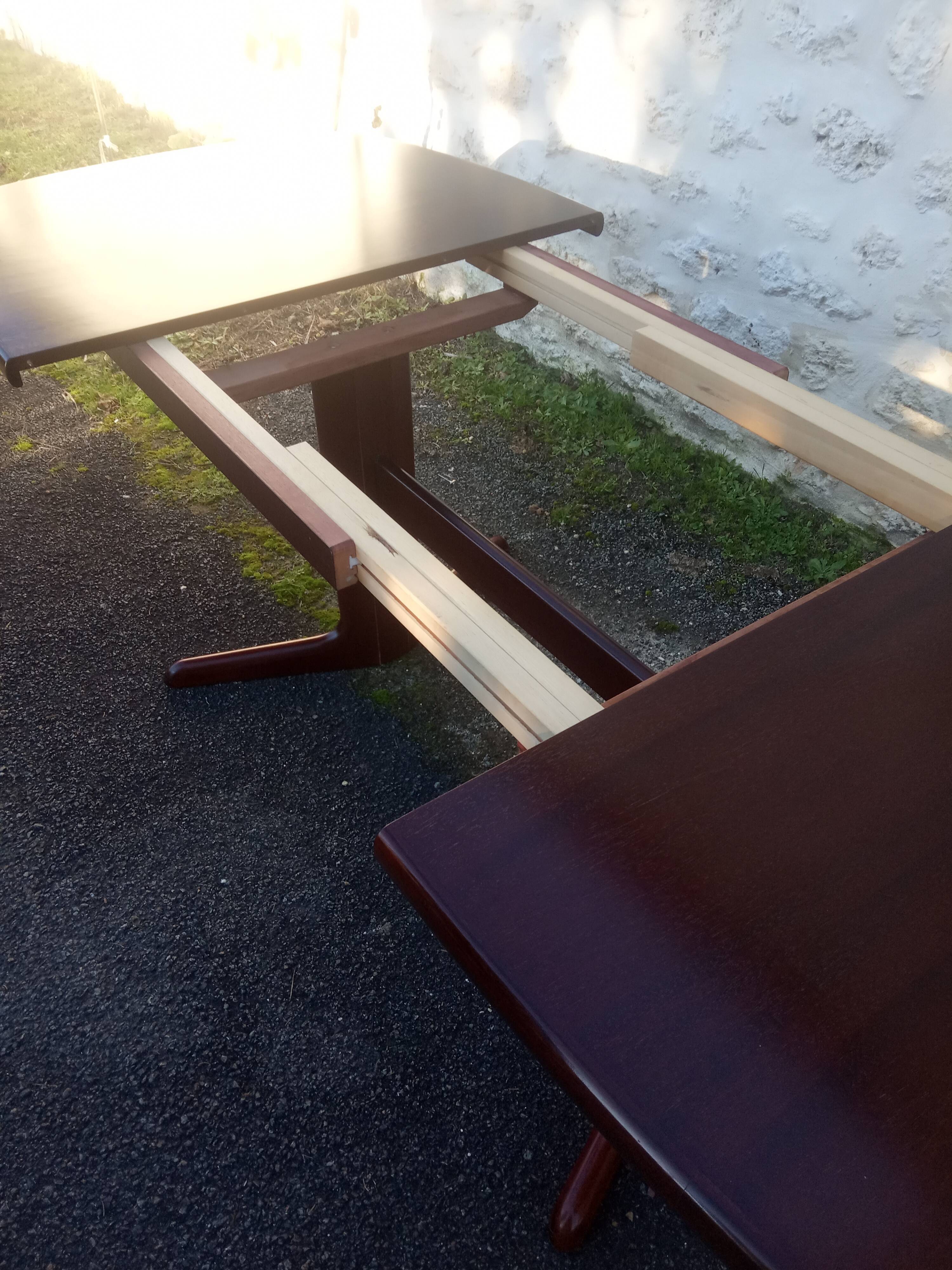 Stretchy vintage table Skovby Denmark 60s