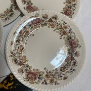 Johnson Bross Set of 4 Dessert Plates