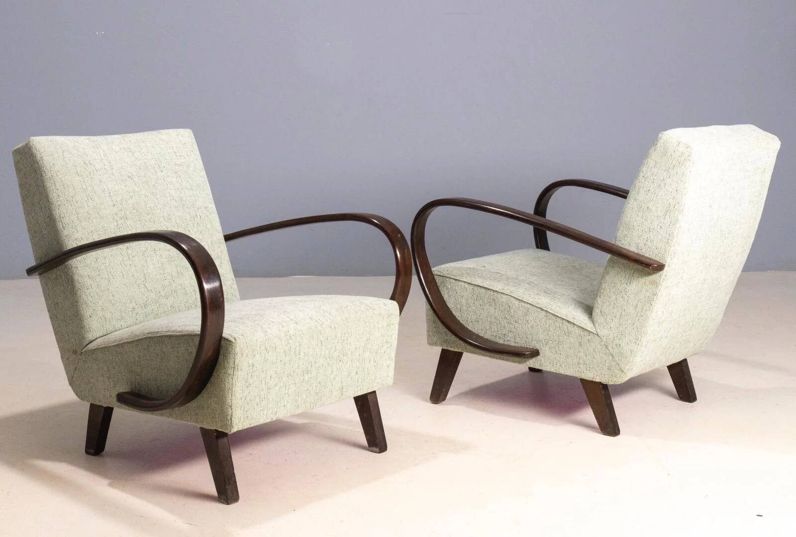 Pair of armchairs H-227, Jindřich Halabala, 1930s, Czechoslovakia