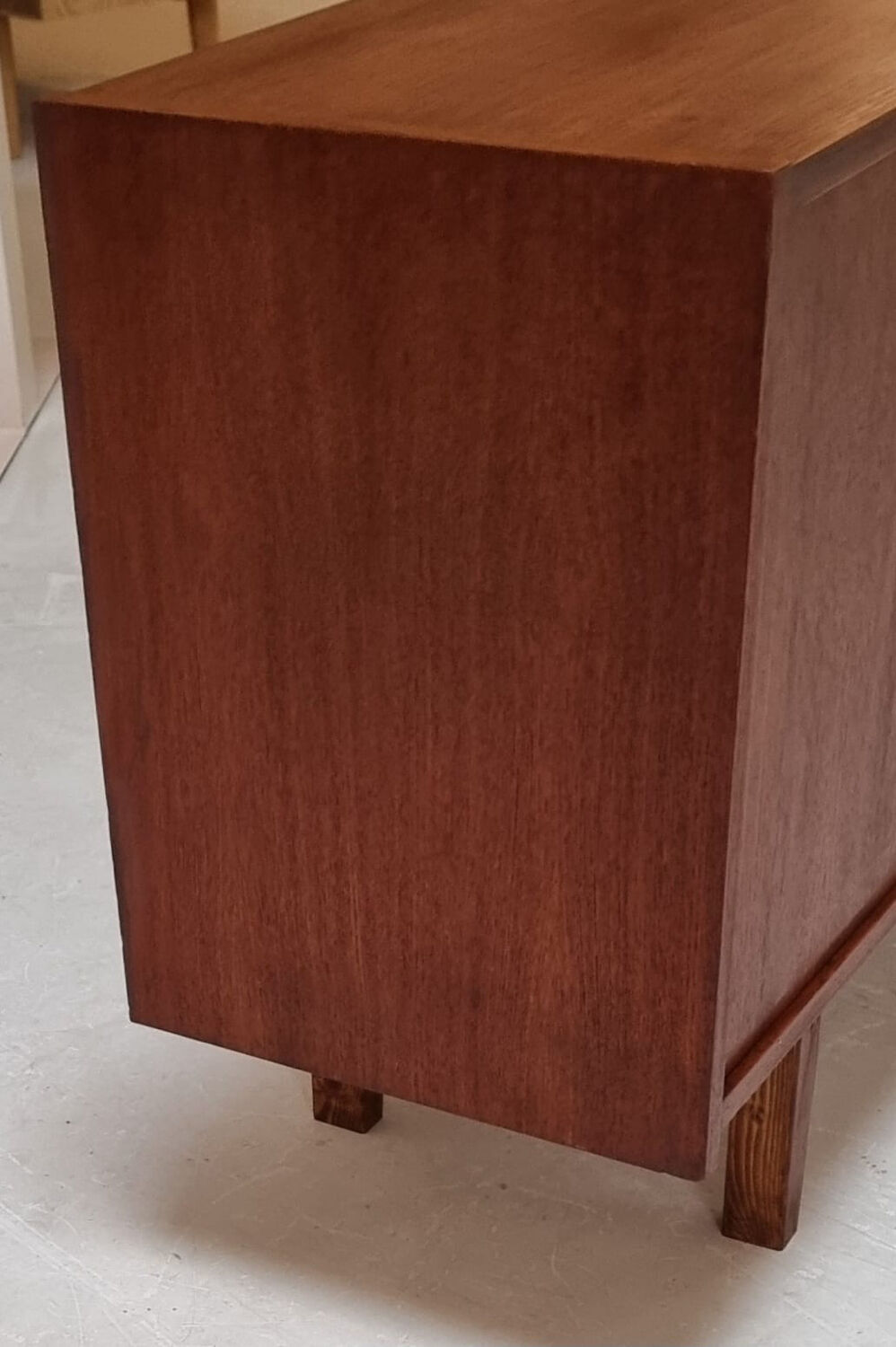 Buffet du milieu du siècle