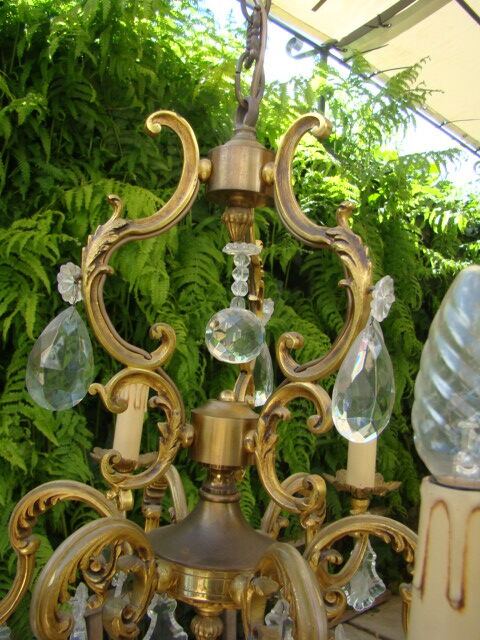 Lustre St Louis XV bronze and ancient crystal