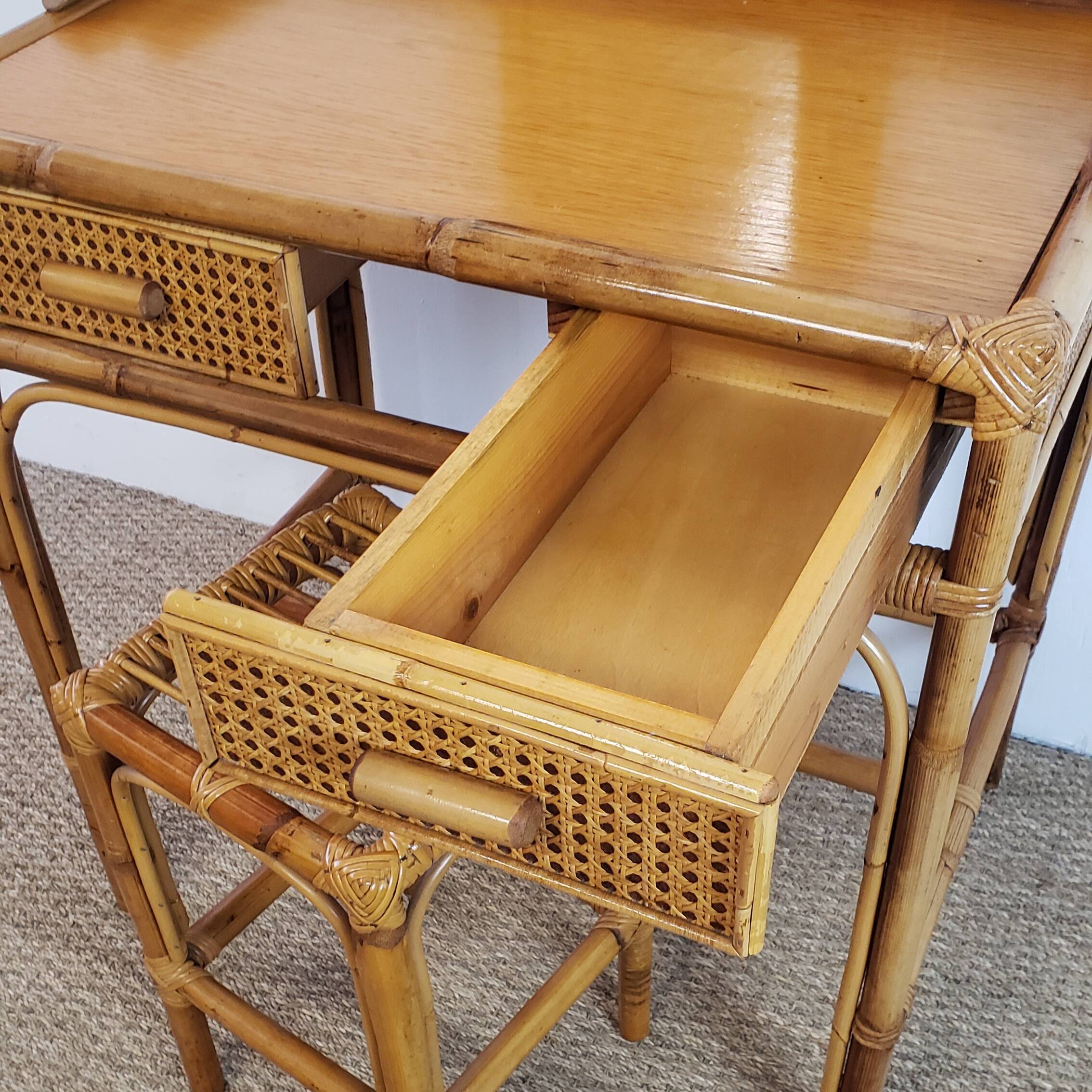 Vintage dressing table