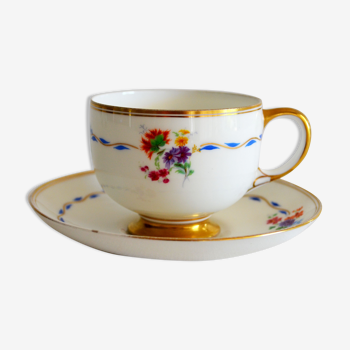 Tasse à thé en porcelaine fine anglaise