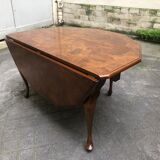 Octagonal table