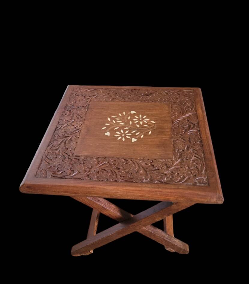 Table d'appoint marqueterie de nacre