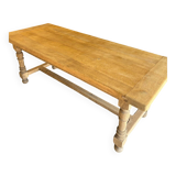 Farm table