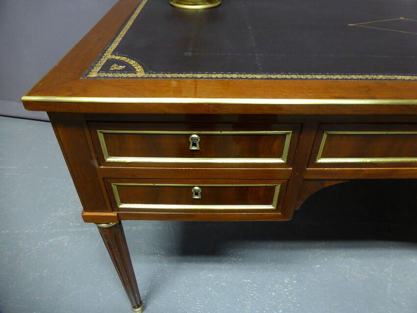 Louis XVI Bureau