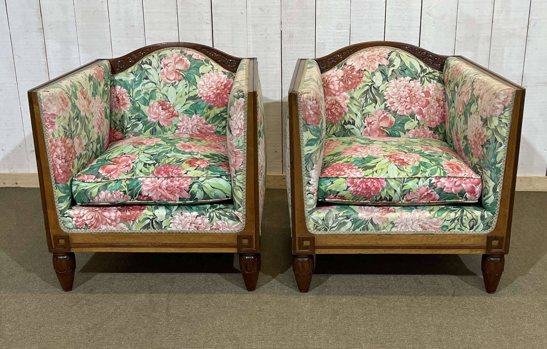 Pair of Art Deco armchairs in mahogany from the 1930s.