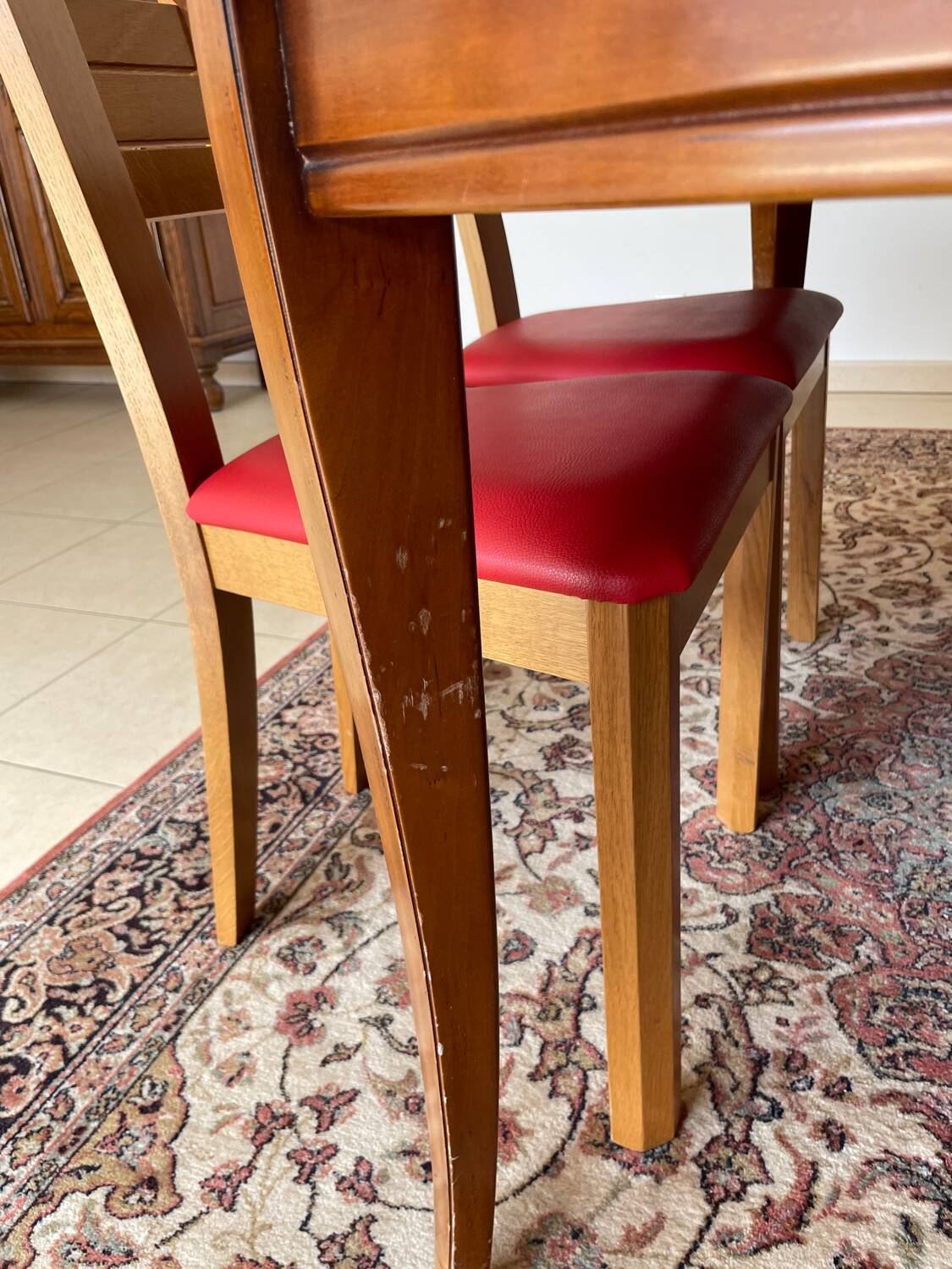 Table en bois ovale 6/8 personnes et 4 chaises art déco
