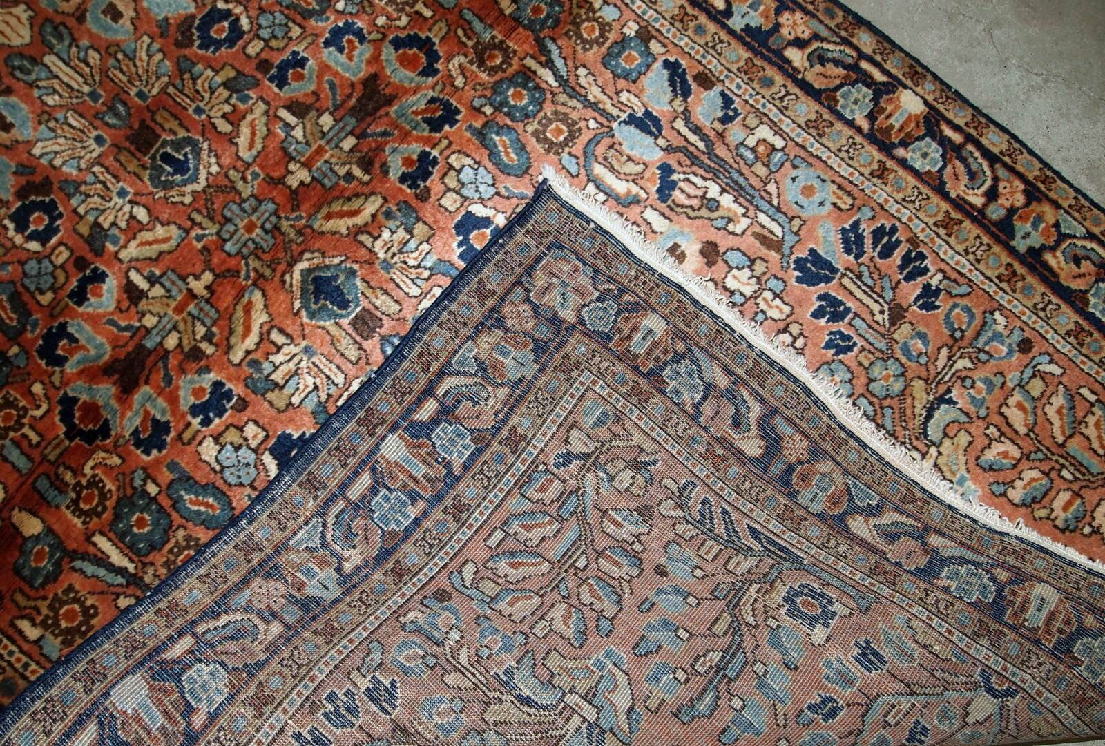 Handmade antique Persian Sarouk rug 103cm x 164cm 1920s