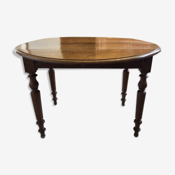 Foldable round wood table