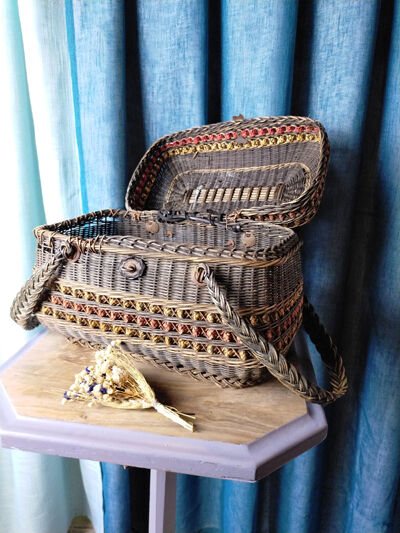 Braided wicker shopping basket