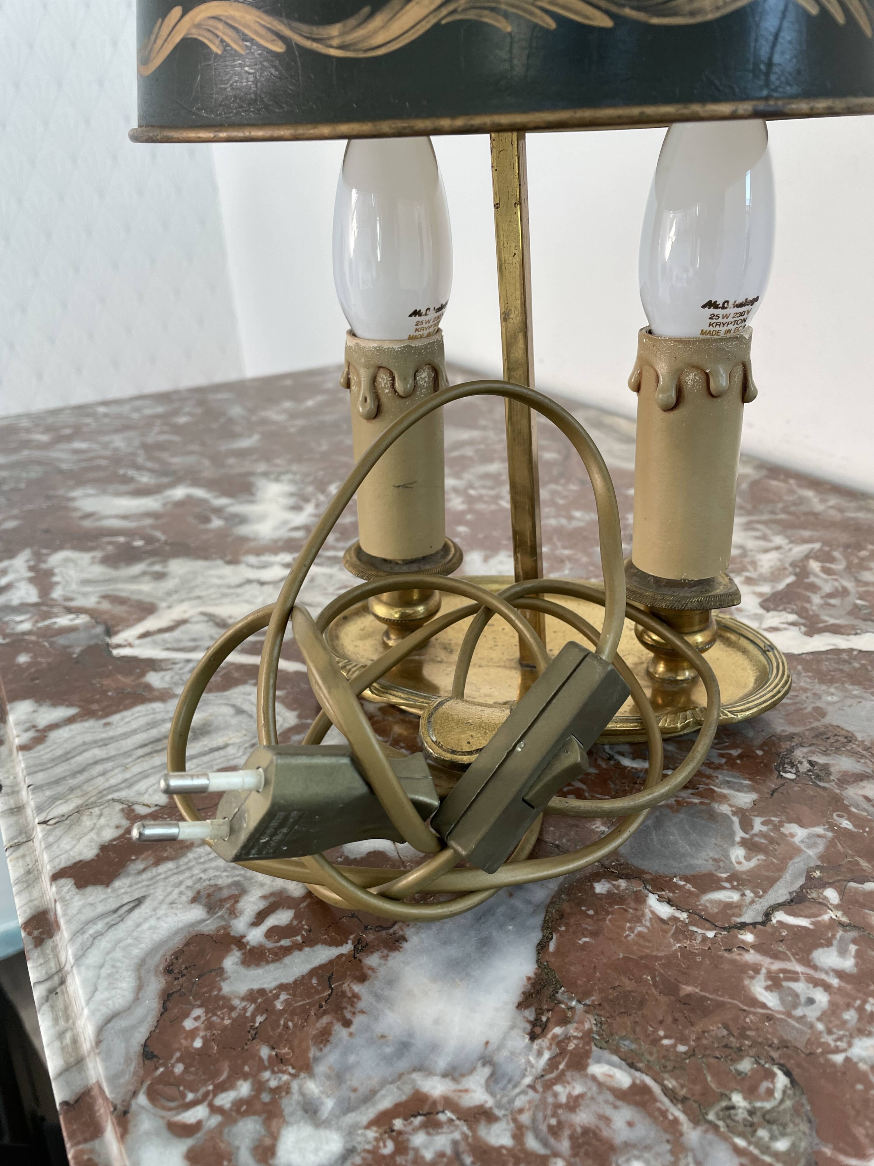 Louis XVI style two-light bouillotte lamp, green lampshade, hand-painted