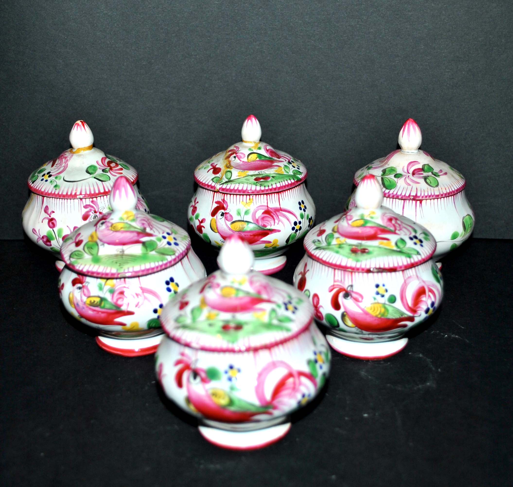 Set of 6 antique cream pots decorated with rooster decoration - Faïenceries de L'Est - Saint-Clément?