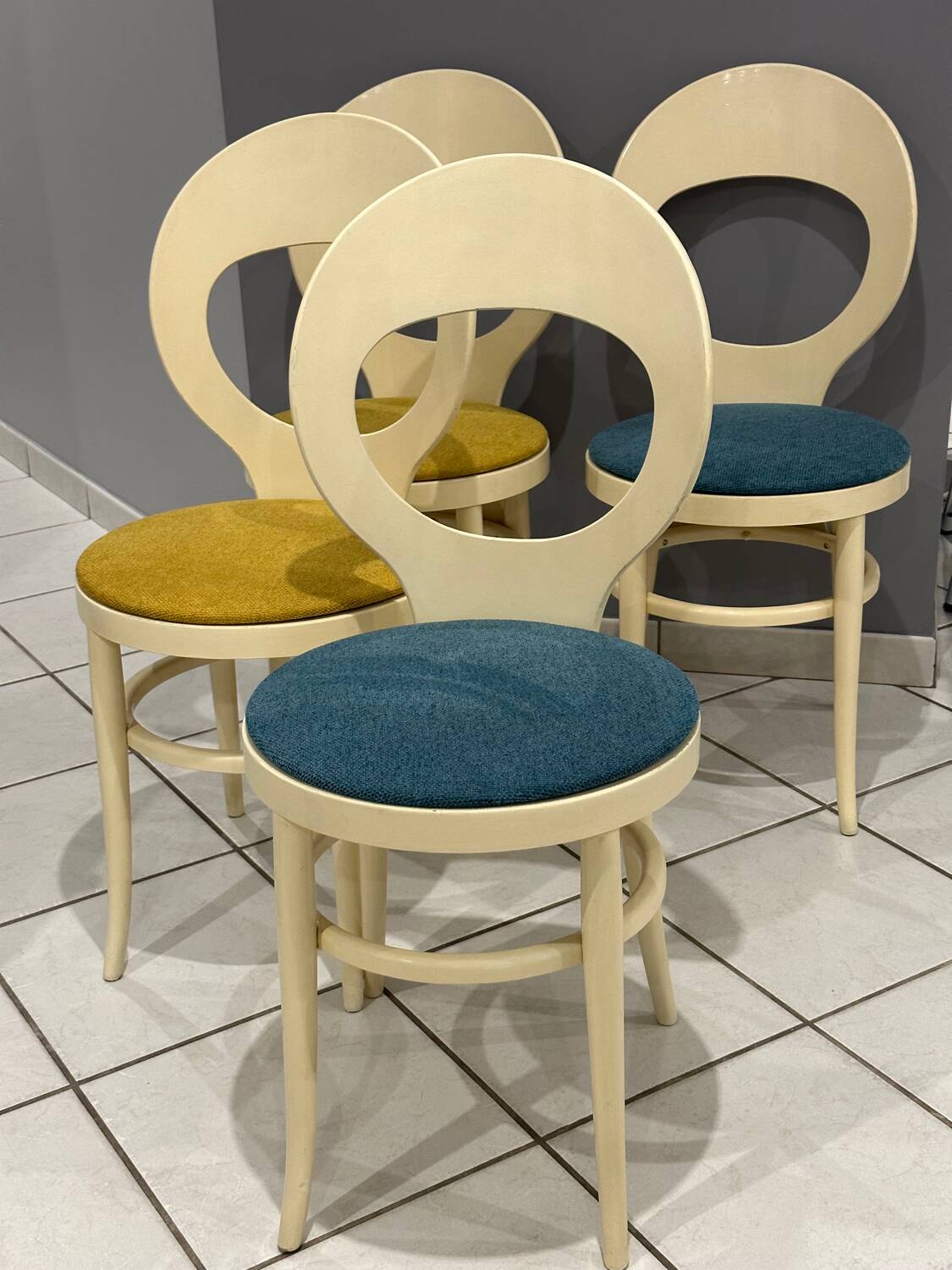 Set of 4 chairs from Baumann, Mouette model, vintage 1970