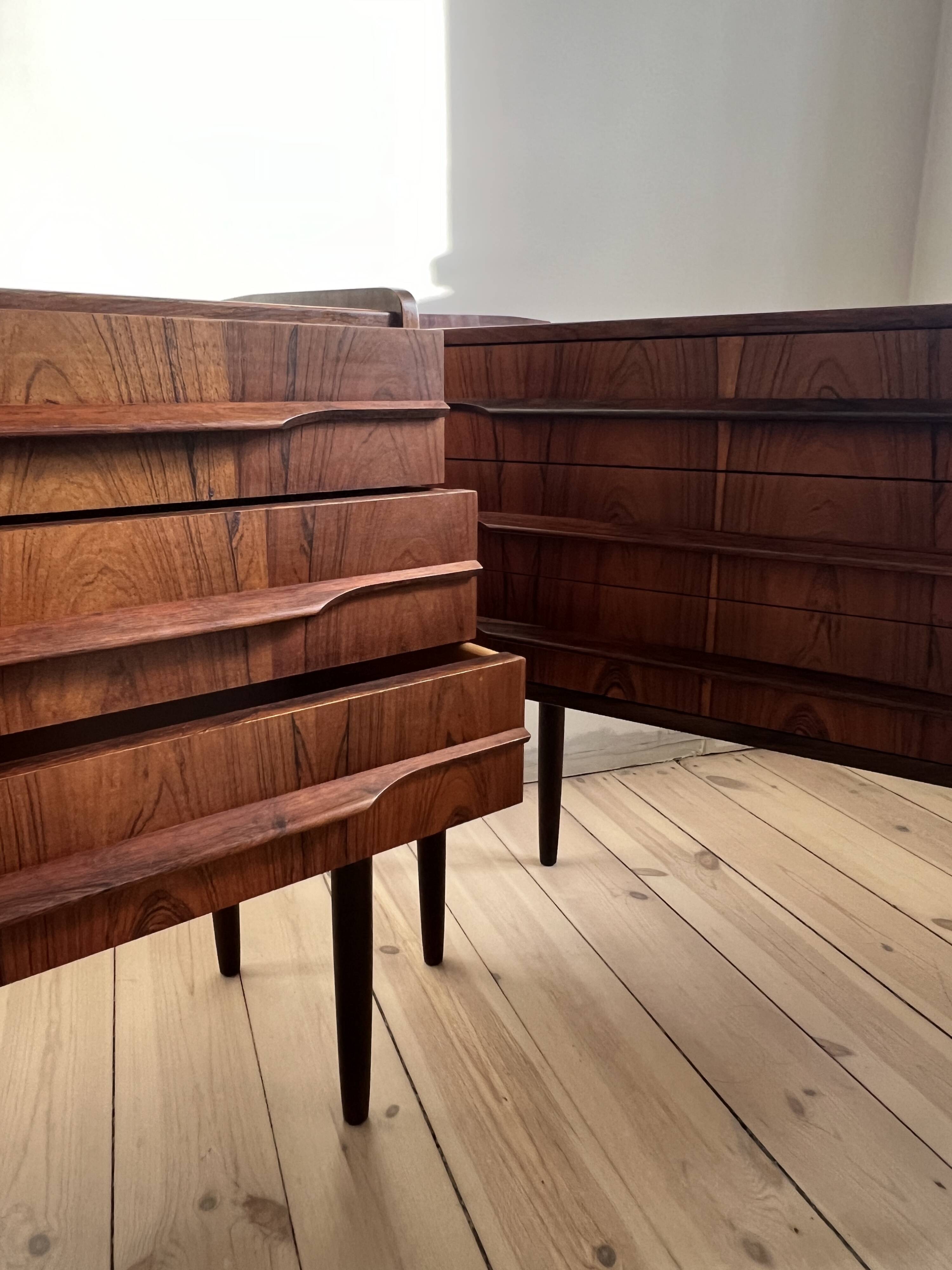 Paire de commodes danoises en palissandre des années 1960