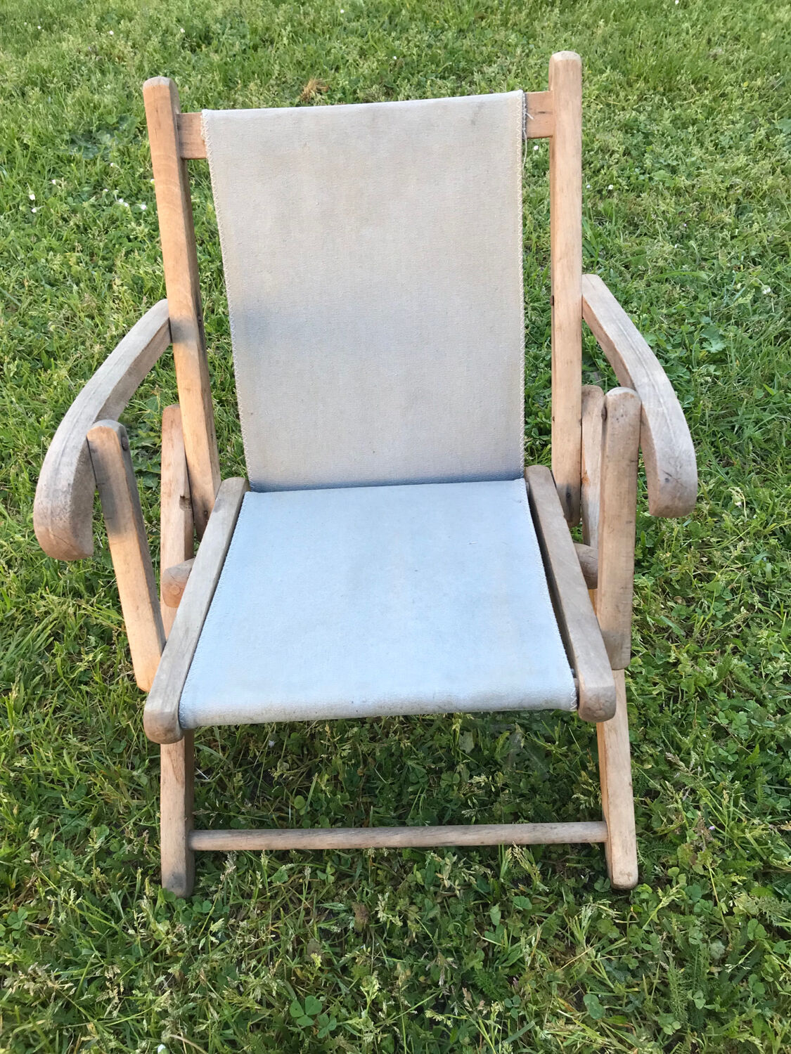 Folding vintage garden chair