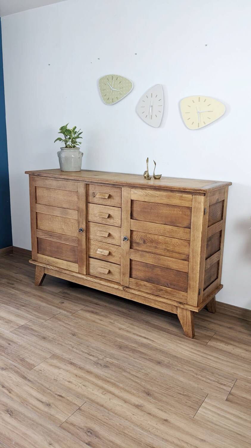 Buffet of disaster victims René Gabriel