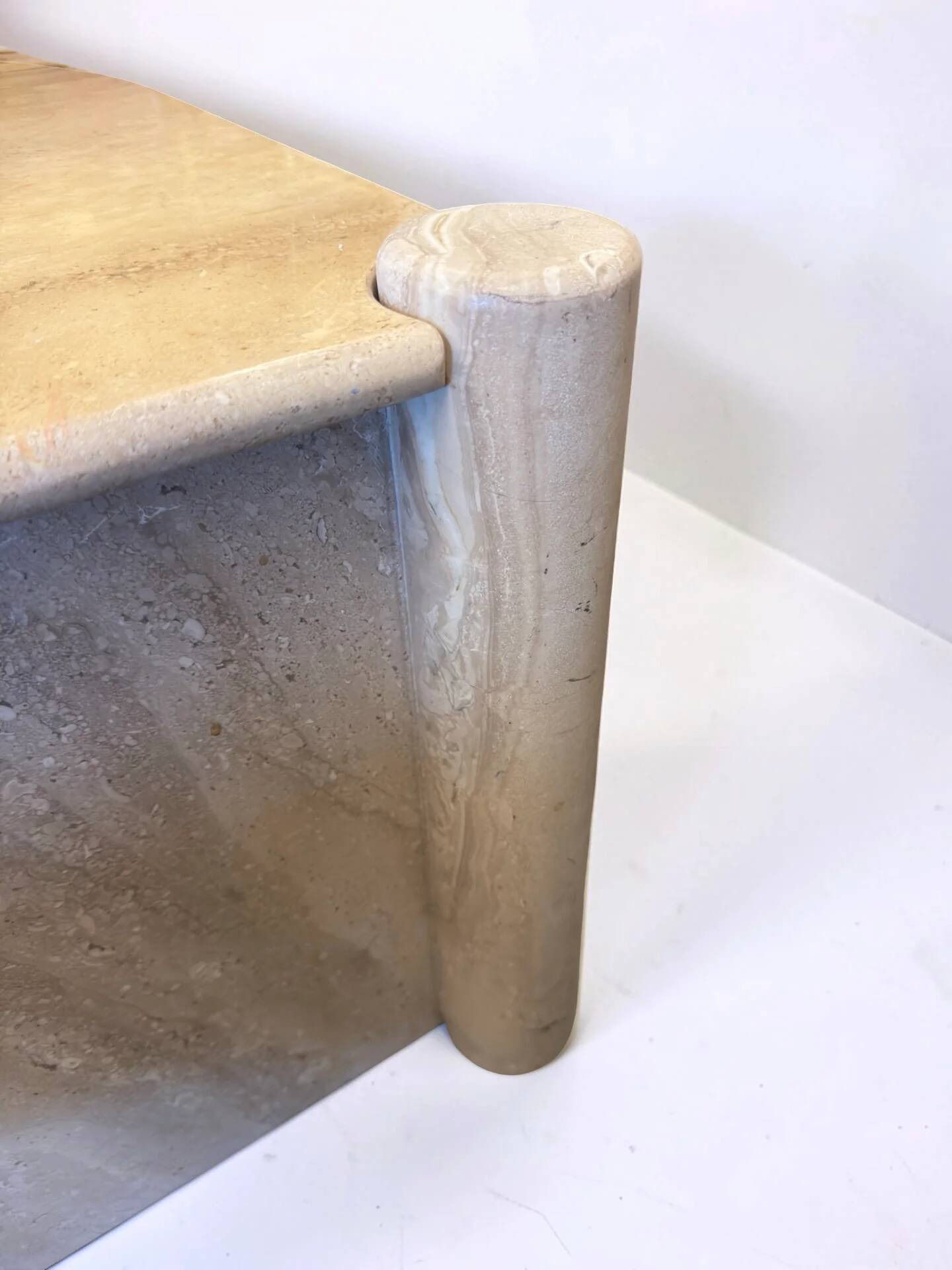 Vintage Italian coffee table in travertine.