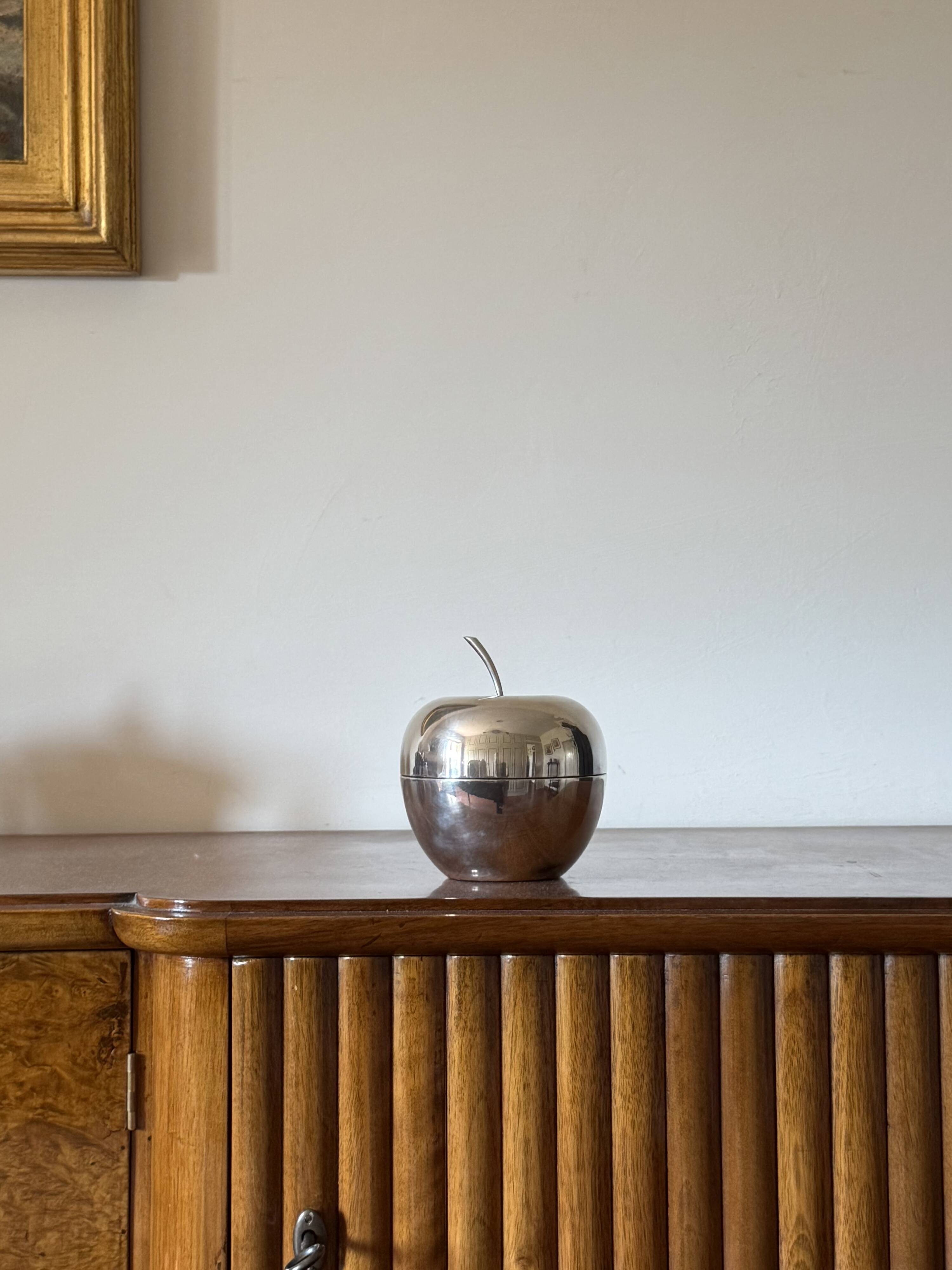 Modern silver-plated apple shaped decorative box, Christofle France 1970s