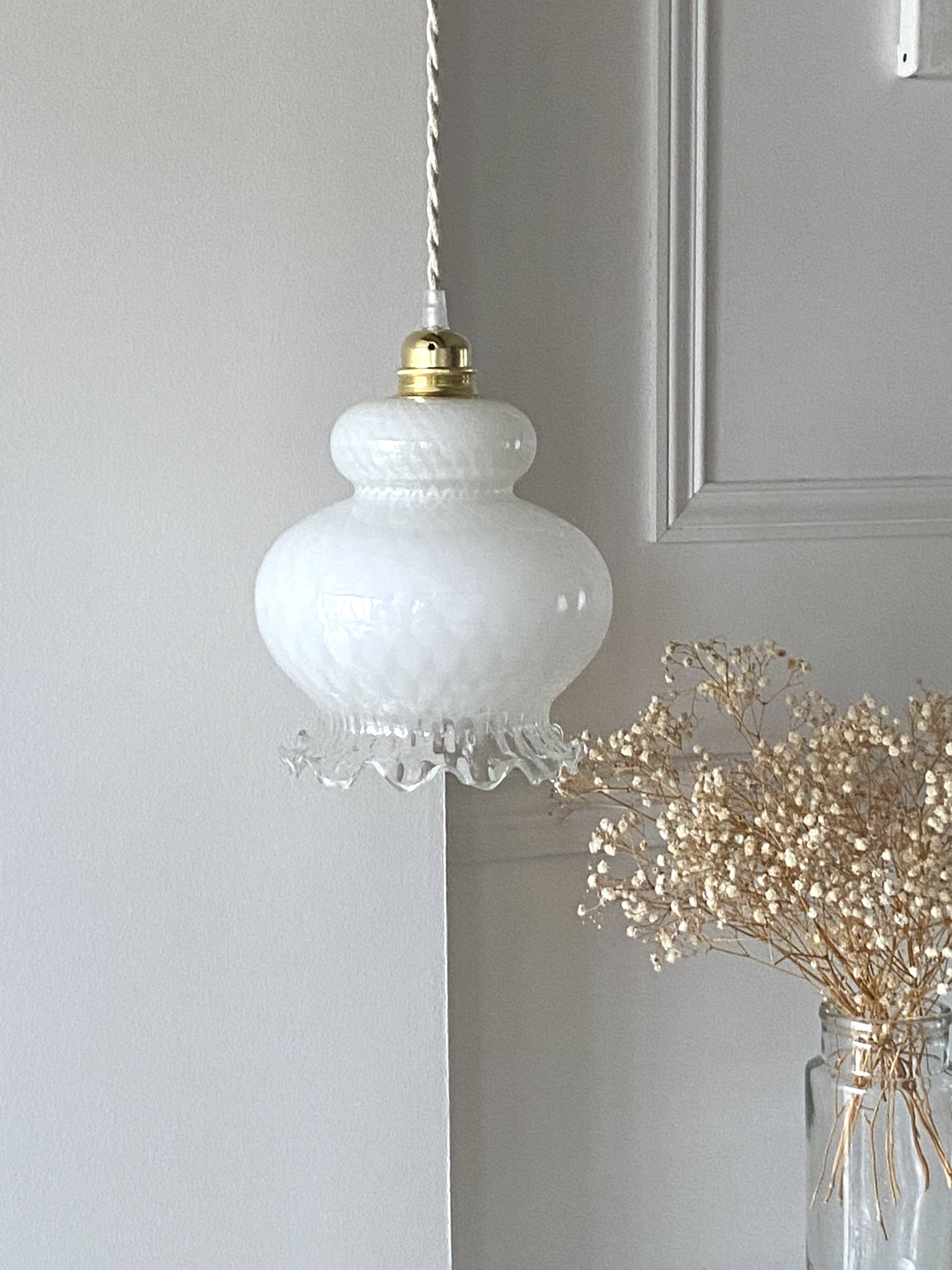 Vintage "Charlotte" shaped pendant light