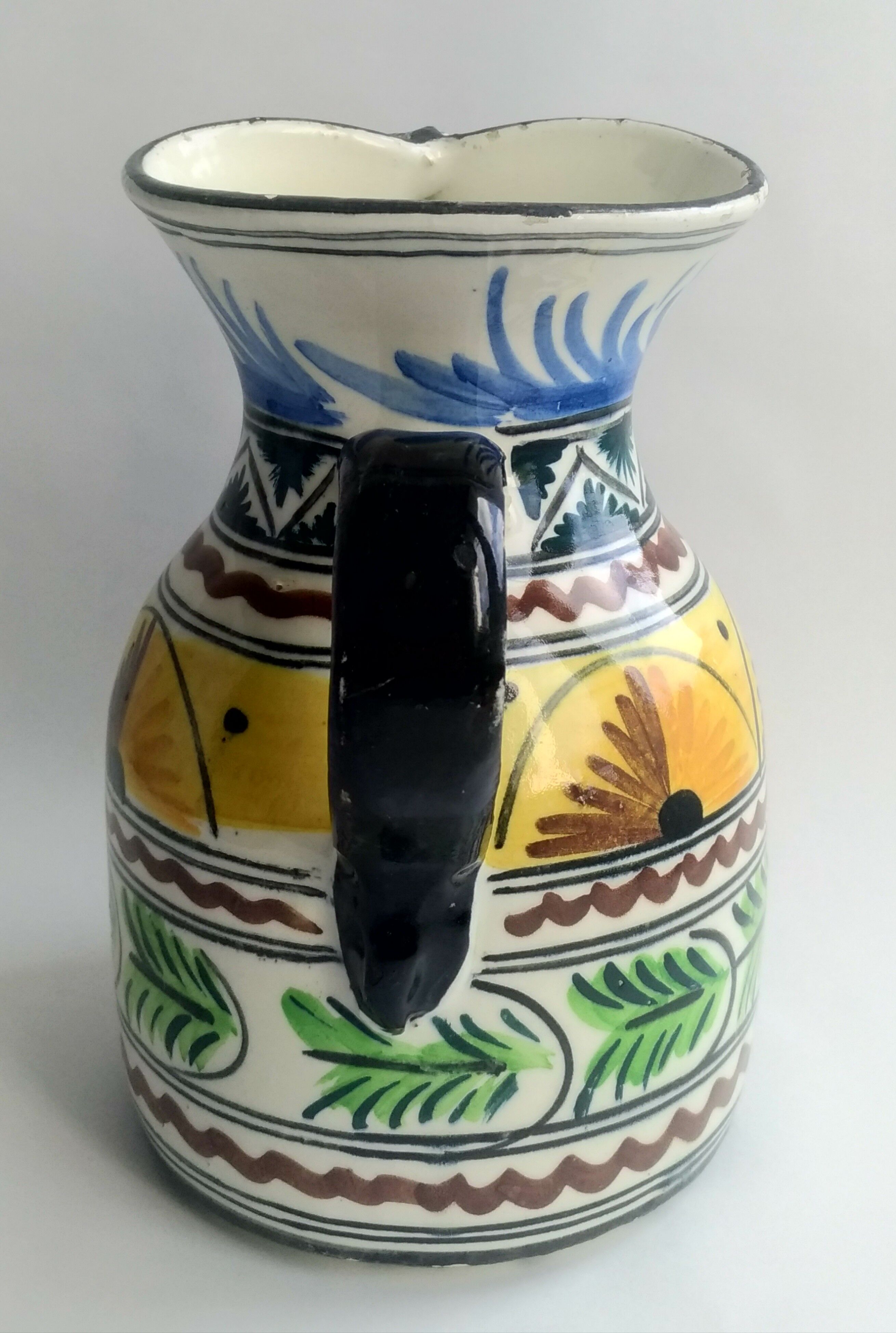 Colorful Sangria pitcher - Vintage