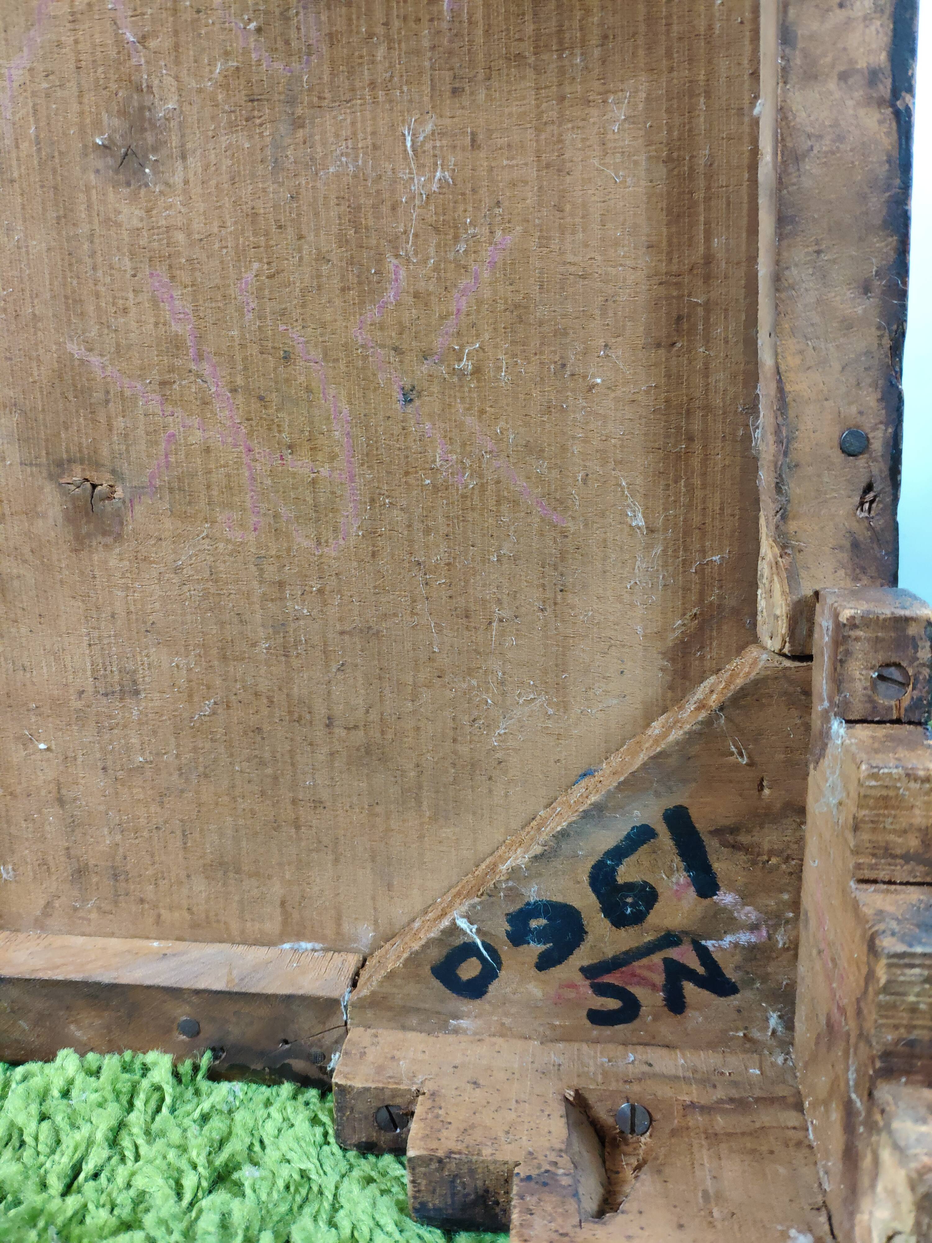 Asian-style travel trunk