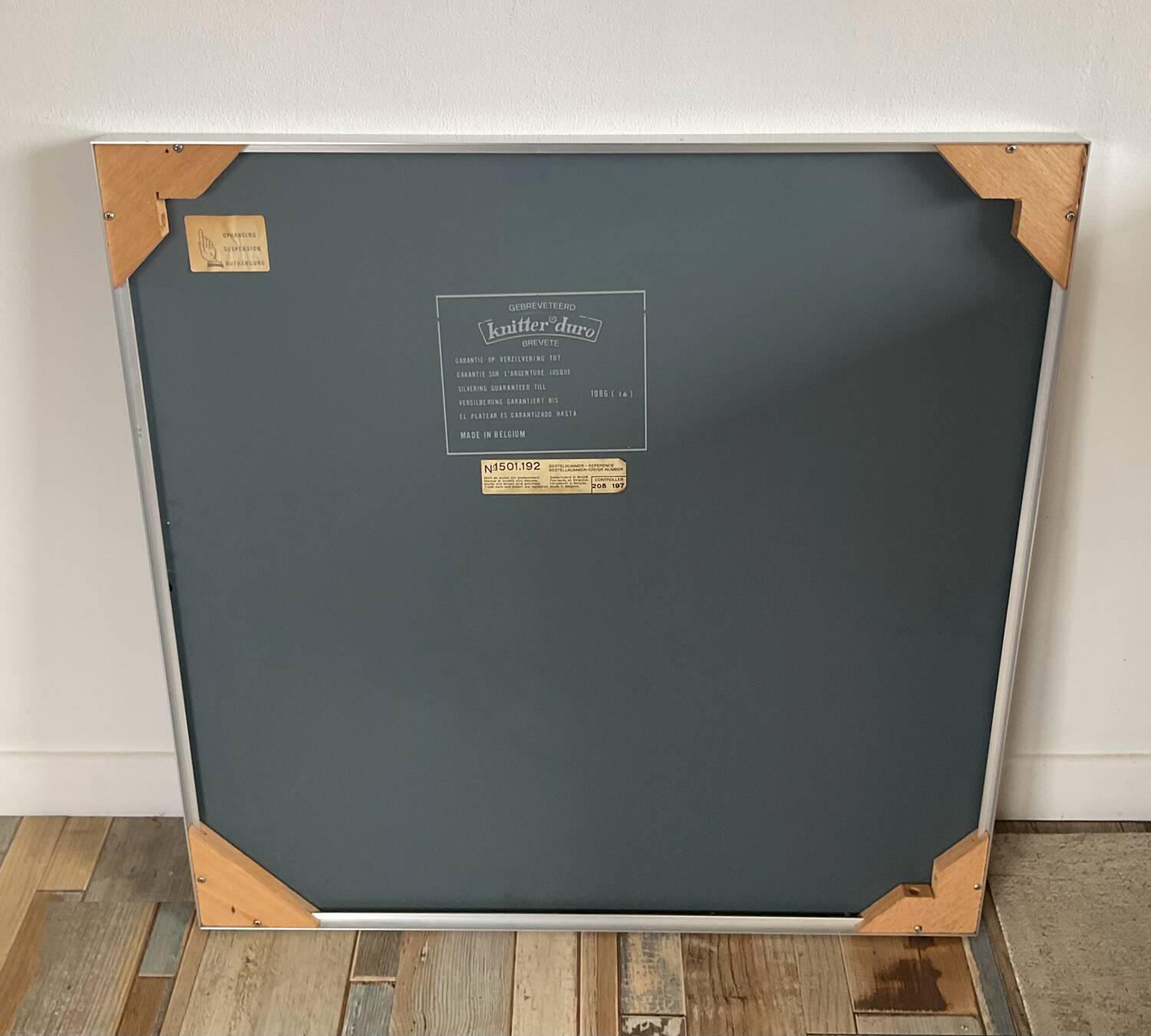 Space Age Knitter Duro Patented Mirror 70s