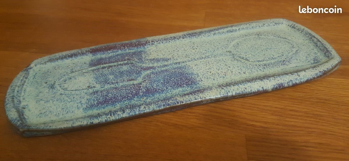 Blue ceramic spoon rest