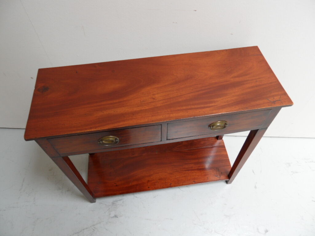 Antique mahogany sidetable